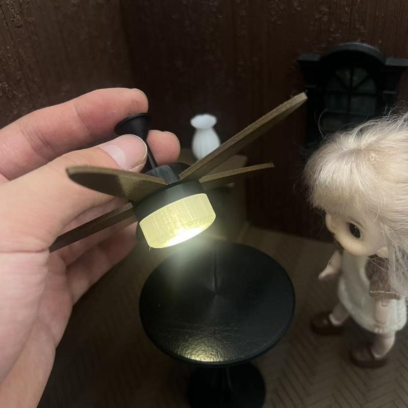 Miniature Ceiling Fan with LED - Vintage Photography Lighting recension och pris